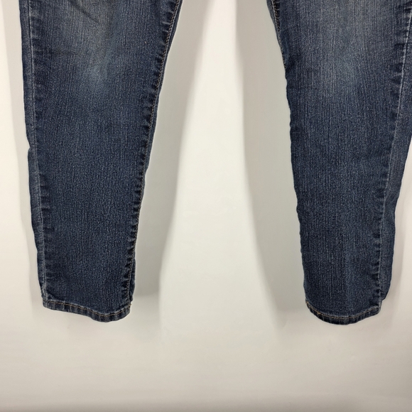 Denizen from Levi’s Modern Skinny Jeans 14 Short Dark Indigo Stretch - Picture 4 of 9
